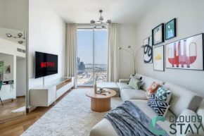 Cloud 9 - Luxurious 1 Bedroom Apartment in Business Bay